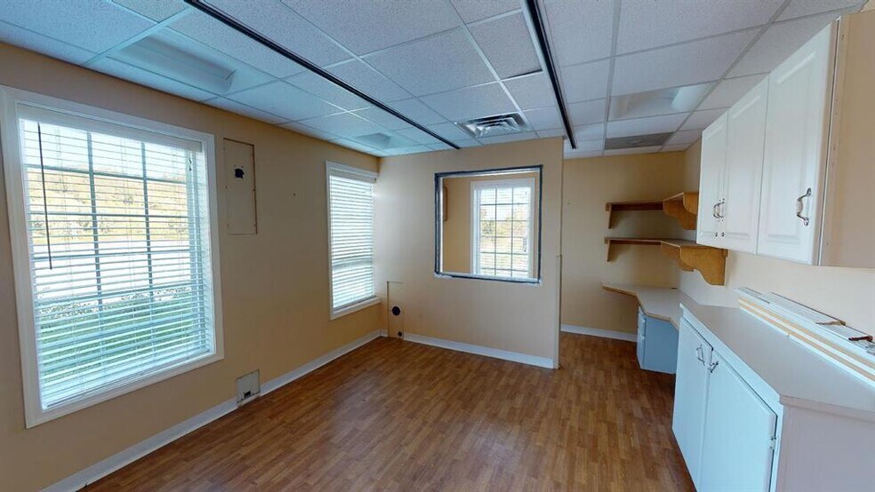 More Photos Of 96 Township Rd 369, Proctorville Medical For Sale