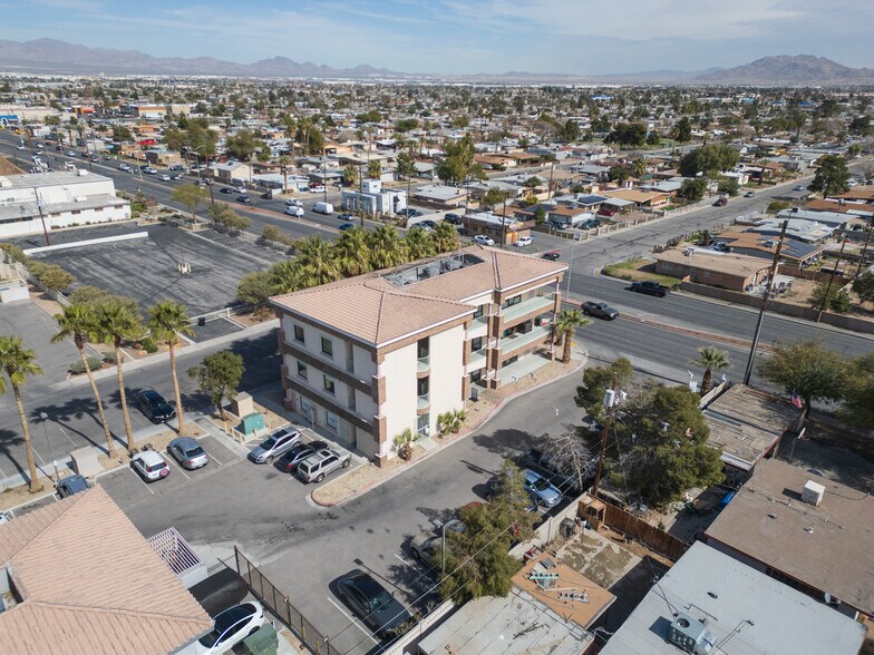More Photos Of 2465 Reynolds Ave, North Las Vegas Medical For Lease