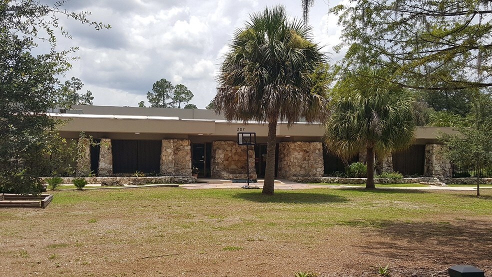 More Photos Of 207 NW 23rd Ave, Gainesville Medical For Sale
