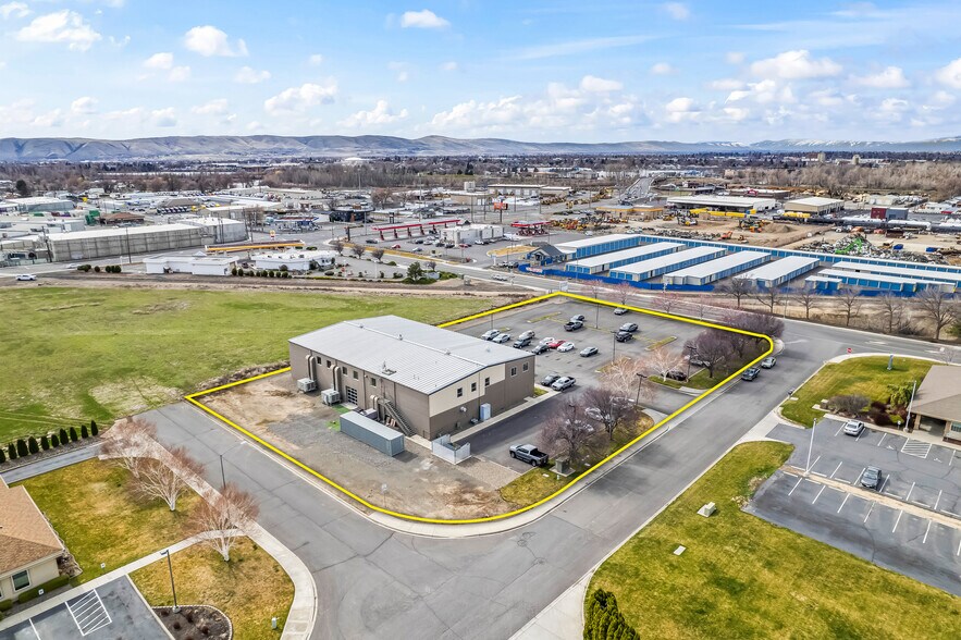 More Photos Of 2500 Business Ln, Yakima Freestanding For Lease