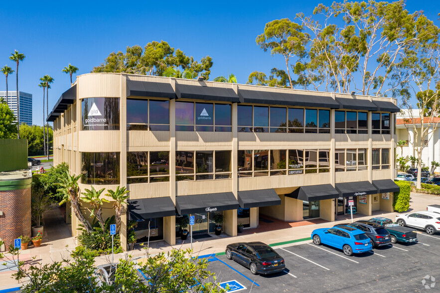 Primary Photo Of 200 Newport Center Dr, Newport Beach Medical For Lease