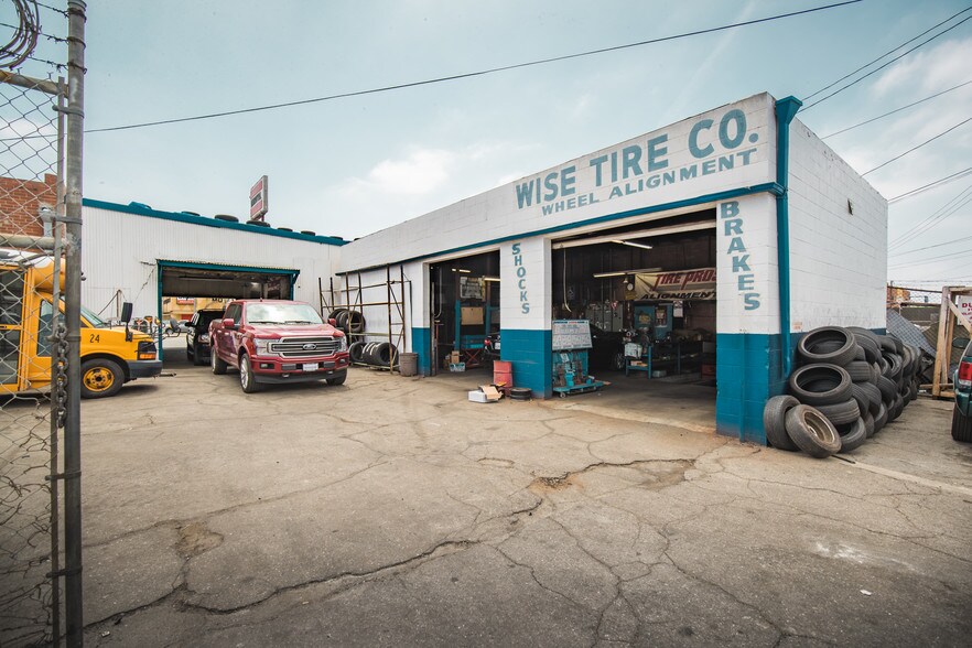 More Photos Of 949 S La Brea Ave, Inglewood Freestanding For Sale