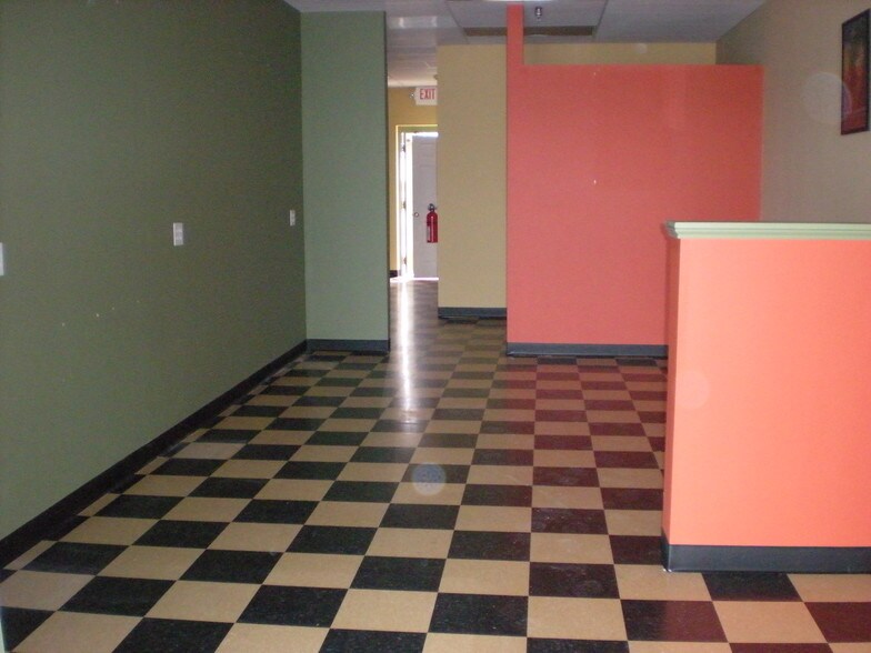 More Photos Of 3904-3946 Bishop Rd, Rocky Mount Storefront For Lease