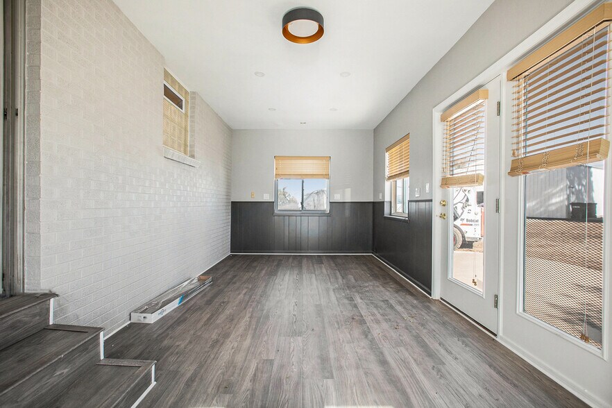 More Photos Of 13118 N Highland Cir, Littleton Warehouse For Lease