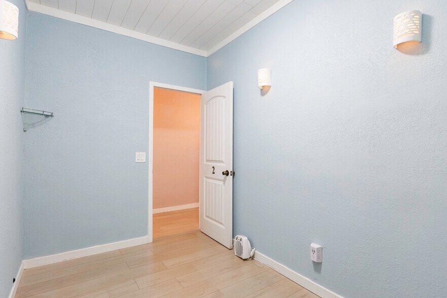 More Photos Of 623 E Florence Blvd, Casa Grande Freestanding For Sale