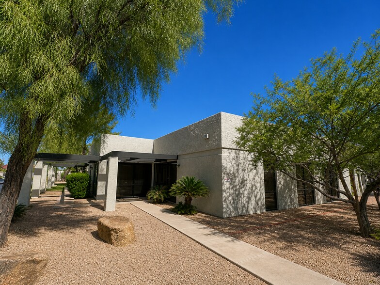 More Photos Of 2306-2310 S McClintock Dr, Tempe Office For Sale