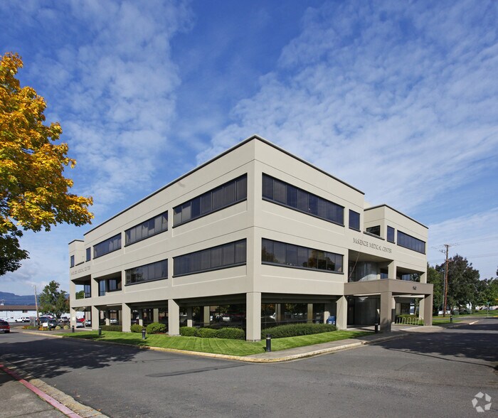 More Photos Of 960 16th St, Springfield Medical For Lease