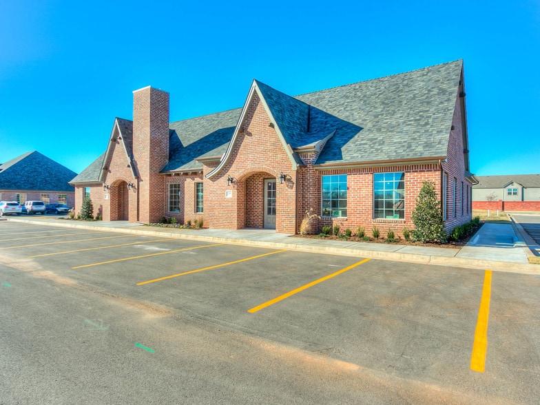 More Photos Of 2240 NW 36th Ave, Norman Medical For Sale