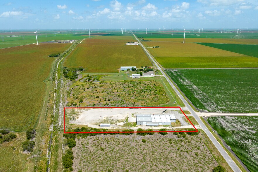 More Photos Of 8808 County Road 1458, Taft Flex For Sale