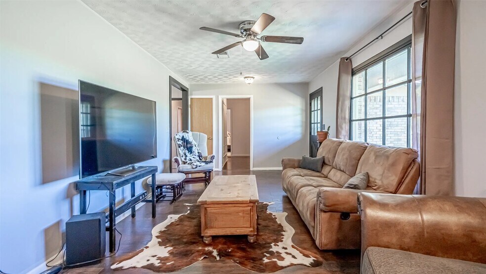 More Photos Of 2546 N Highway 144, Glen Rose Land For Sale