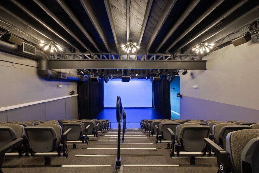 More Photos Of 5142 Lankershim Blvd, North Hollywood Storefront For Lease