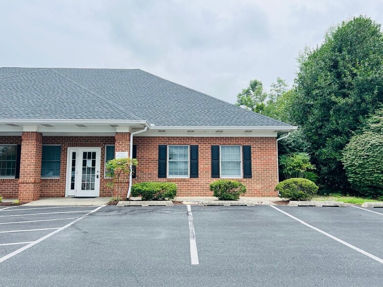 Primary Photo Of 508 Cynwood Dr, Easton Rehabilitation Center For Sale