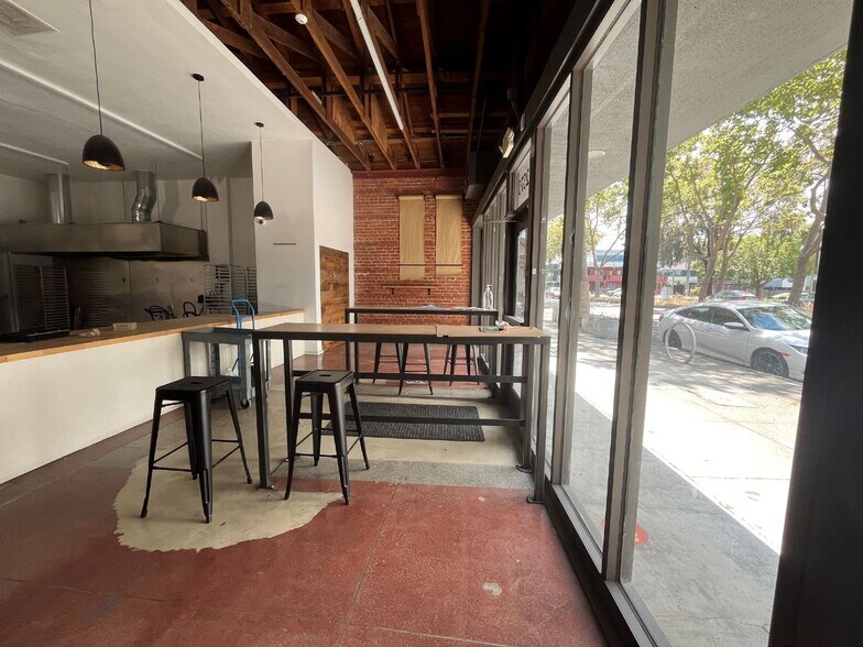 More Photos Of 2575 San Pablo Ave, Berkeley Freestanding For Lease