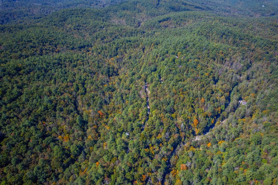 More Photos Of 1105 Fall Creek Rd, Purlear Specialty For Sale