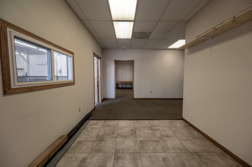More Photos Of 621 Star st, El Dorado Warehouse For Sale