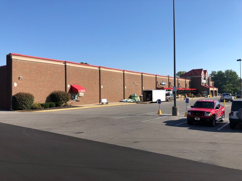 More Photos Of 1702-1830 E Main St, Plainfield Unknown For Lease