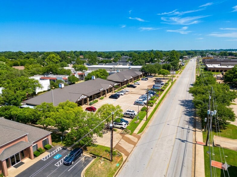 More Photos Of 5875 Old Bullard Rd, Tyler Unknown For Lease