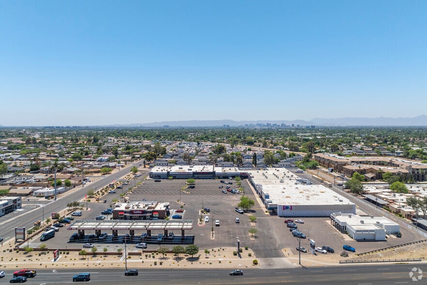 More Photos Of 7802-7830 N 12th St, Phoenix Unknown For Lease