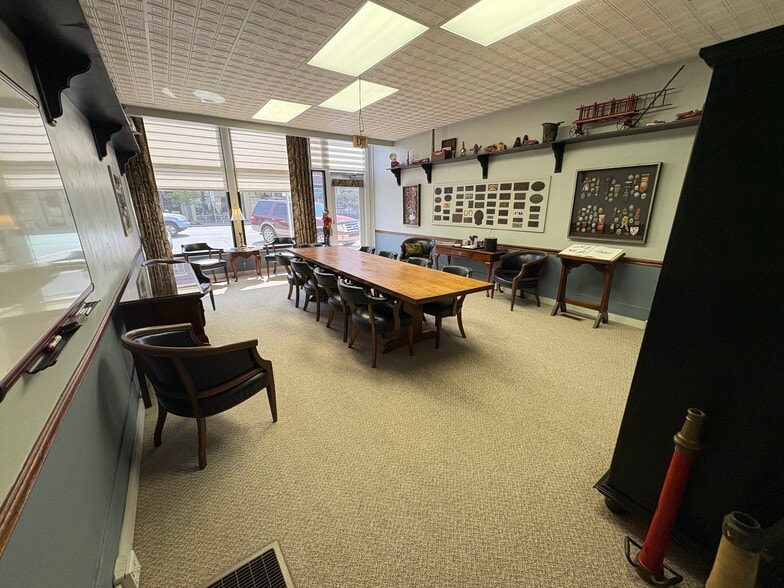 More Photos Of 109 Main st, Delphi Office For Lease