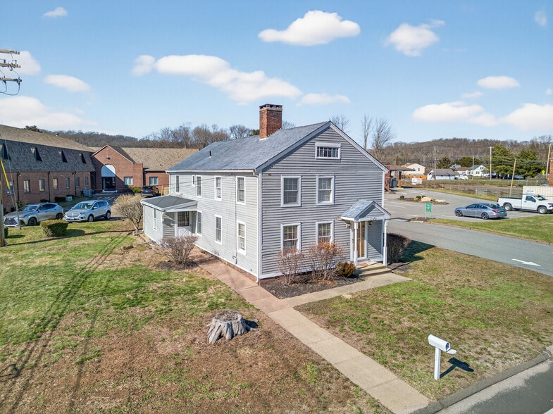 More Photos Of 444 Foxon Rd, East Haven Office For Sale