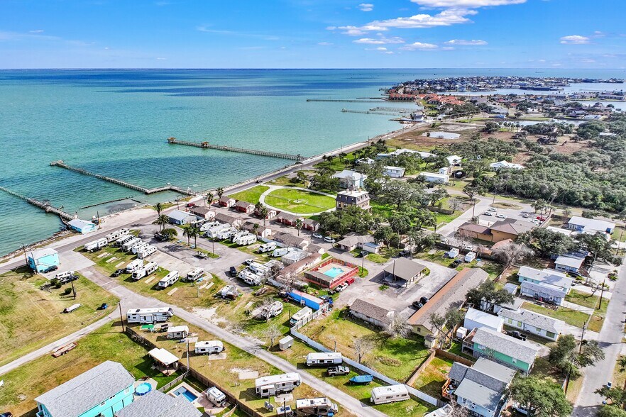 More Photos Of 309 S Fulton Beach Rd, Rockport Hotel For Sale