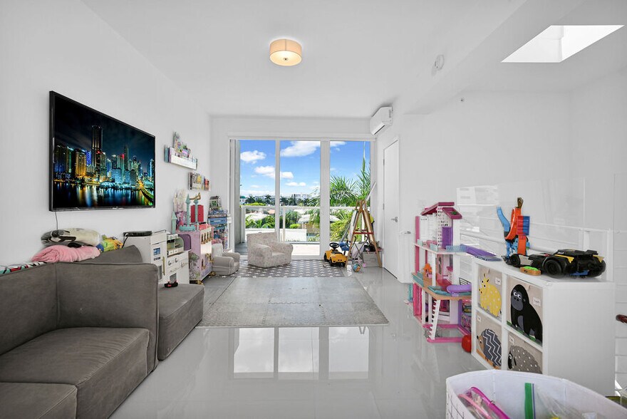 More Photos Of 1000 99th St, Bay Harbor Islands Apartments For Sale