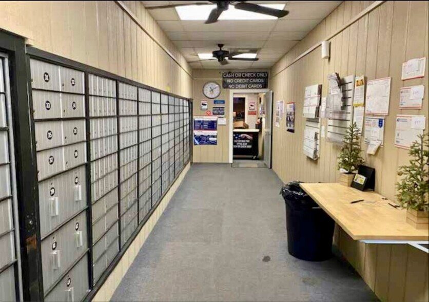 More Photos Of 14100 N Highway 19, Salt Springs Storefront Retail Office For Lease