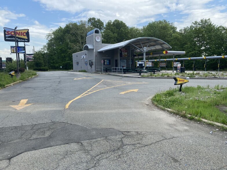 Primary Photo Of 244 US Highway 46, Totowa Fast Food For Lease