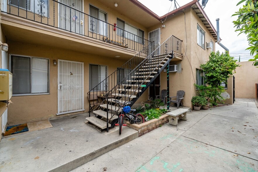 More Photos Of 7047 Fulton Ave, North Hollywood Apartments For Sale
