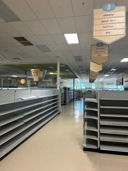 More Photos Of 105 Milton Rd, Rochester Freestanding For Sale