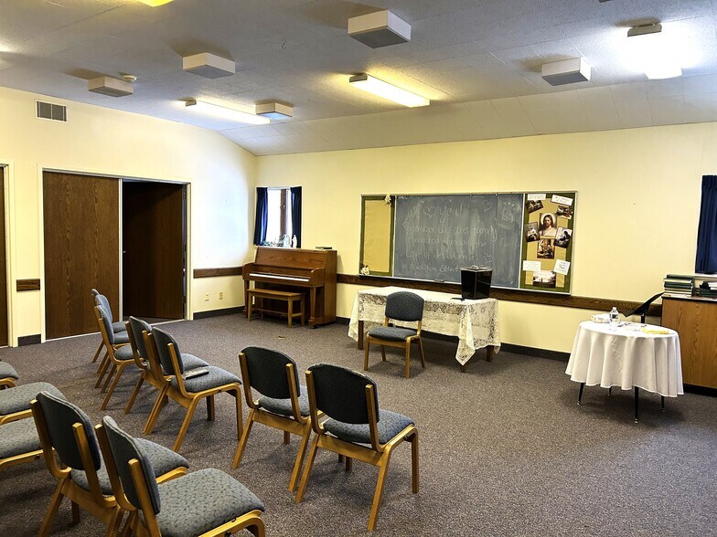More Photos Of 1566 Middle rd, Oneida Religious Facility For Sale