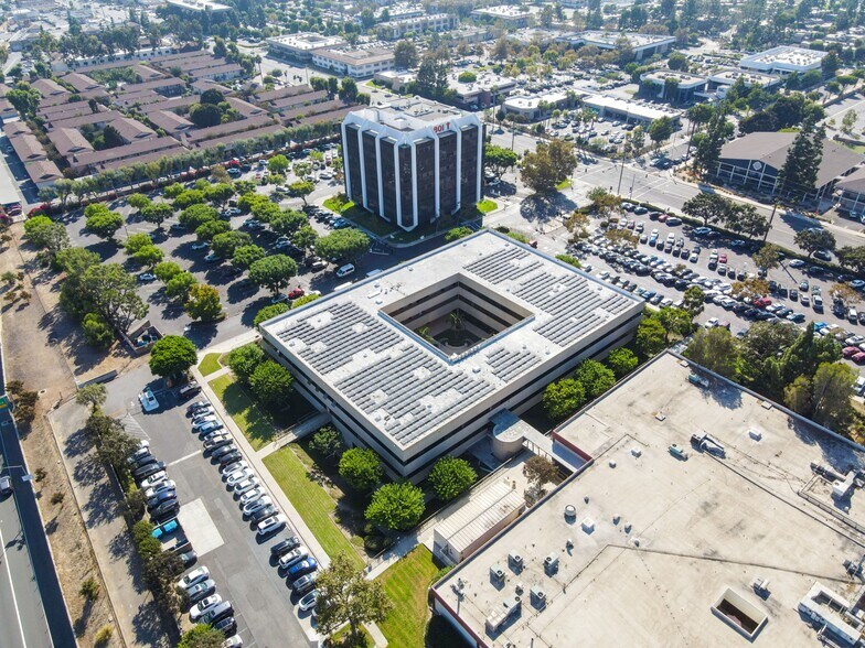 More Photos Of 999 N Tustin Ave, Santa Ana Medical For Sale
