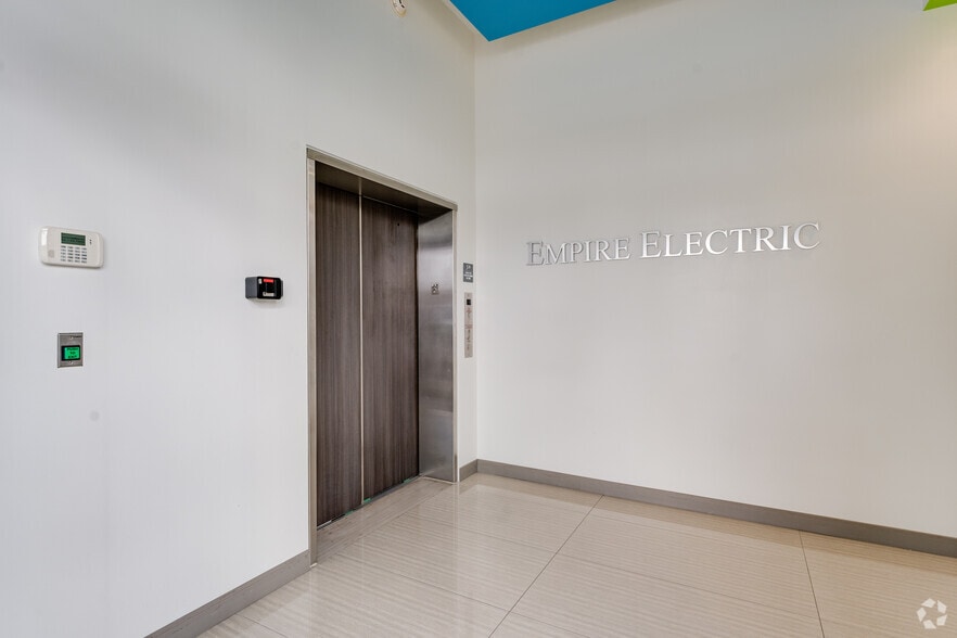 More Photos Of 2200 SW 67th Ave, Miami Medical For Sale