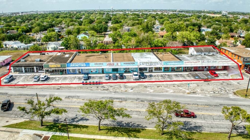 More Photos Of 4321-4343 S Alameda St, Corpus Christi Storefront For Sale