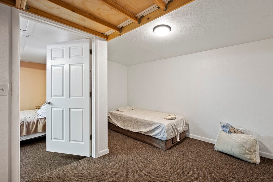 More Photos Of 1157 S Main St, Cedar City Auto Repair For Sale