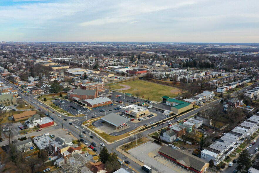 More Photos Of 910 MacDade Blvd, Collingdale Convenience Store For Sale