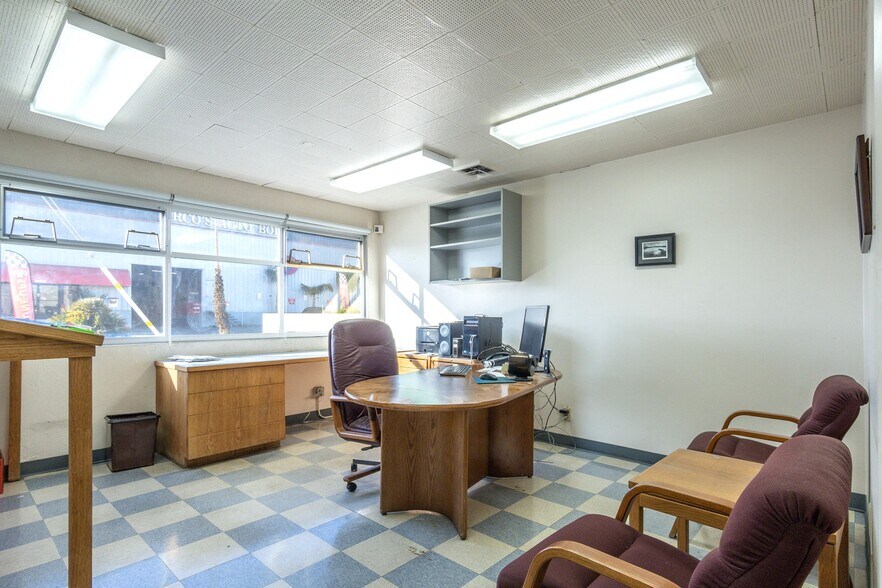More Photos Of 320 Victory Ave, South San Francisco Warehouse For Lease