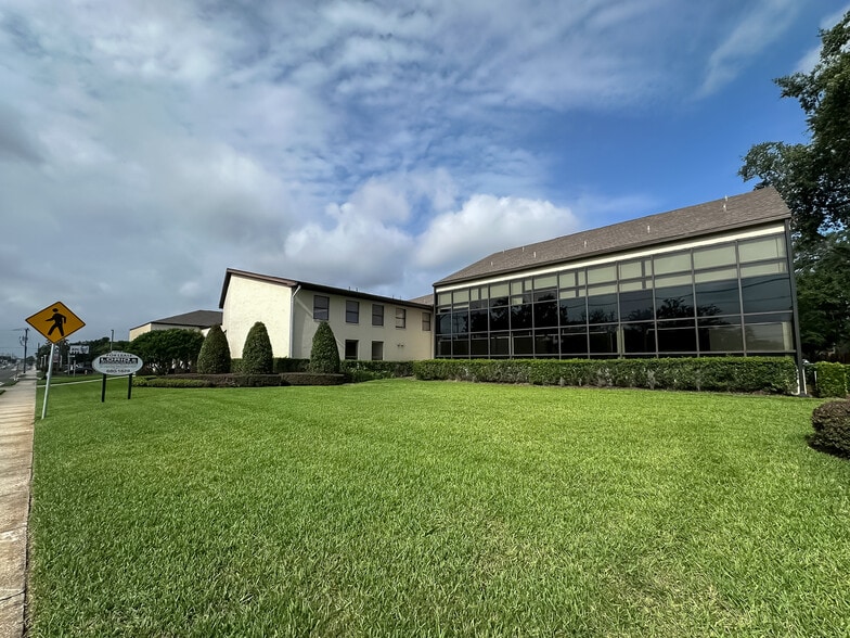 More Photos Of 3003 S Florida Ave, Lakeland Medical For Lease