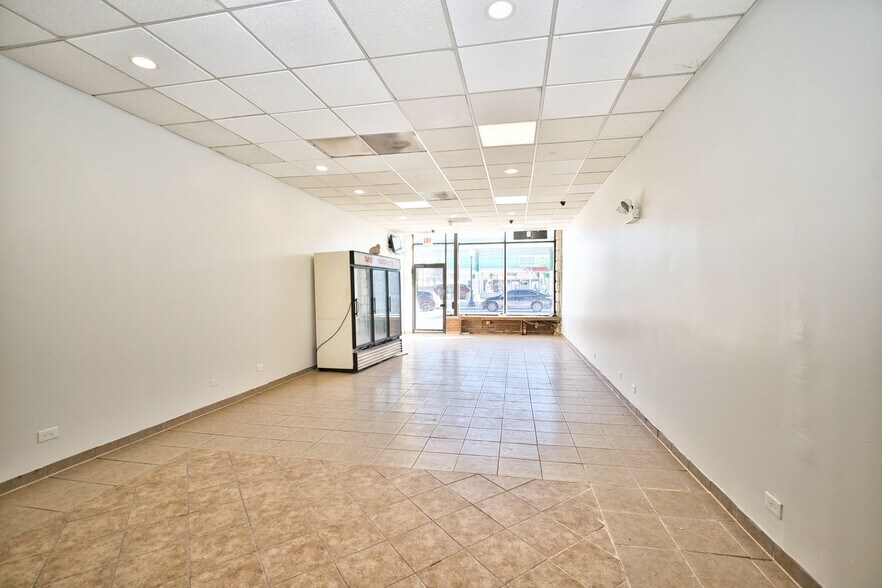 More Photos Of 4346 N Pulaski Rd, Chicago Storefront Retail Office For Sale