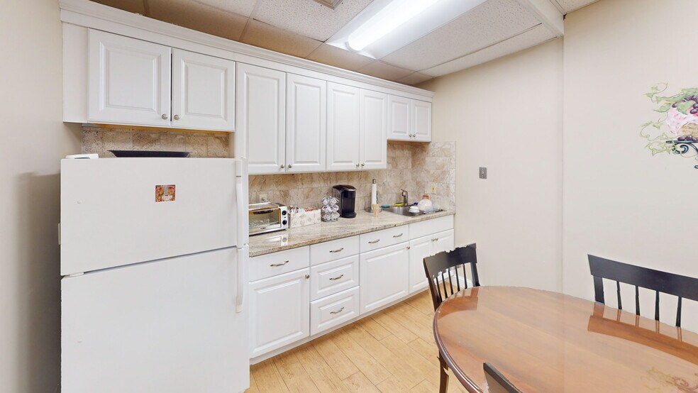 More Photos Of 536 Broad St, Weymouth Medical For Sale