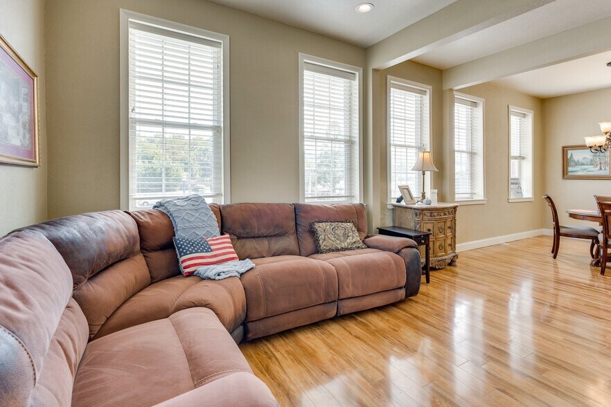 More Photos Of 87 Tennessee St, Murphy Storefront Retail Residential For Sale