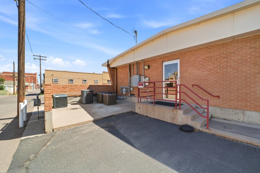 More Photos Of 502 Colorado Ave, La Junta Medical For Sale