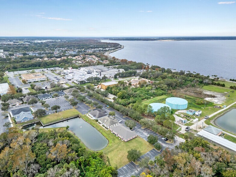More Photos Of 1640 Lexington Green Ln, Sanford Medical For Lease