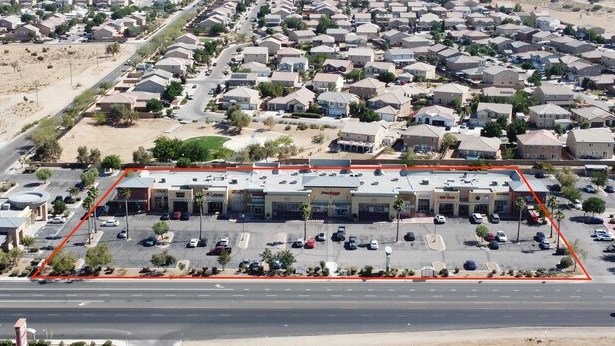More Photos Of 14073 Main St, Hesperia Department Store For Sale