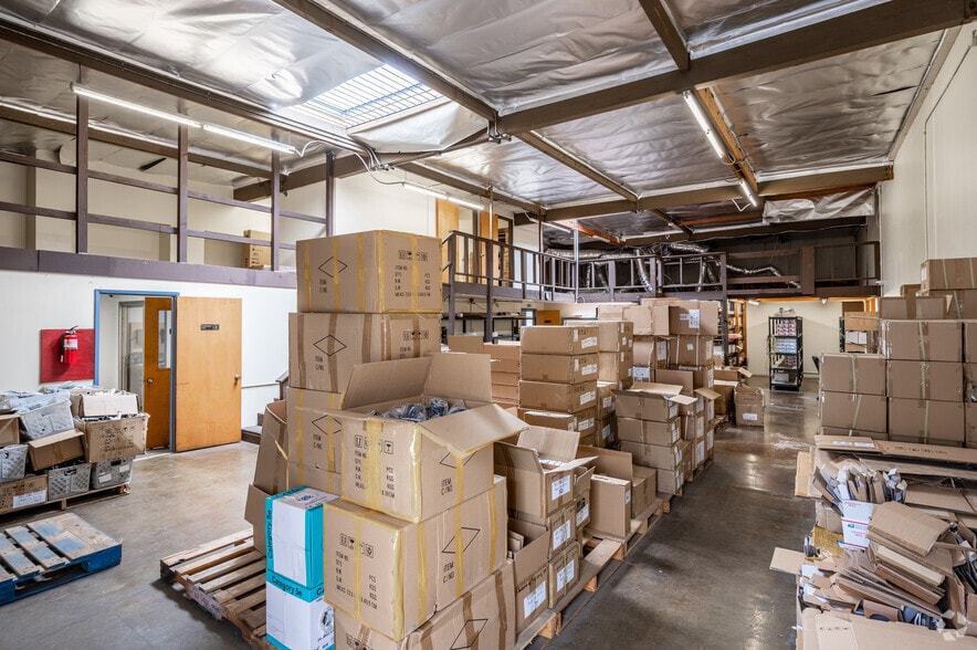 More Photos Of 570 S State College Blvd, Fullerton Warehouse For Sale