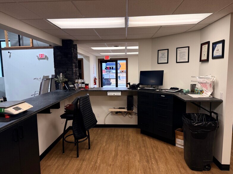 More Photos Of 5936 53rd Ave, Fargo Warehouse For Sale