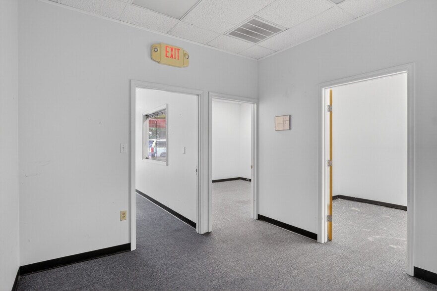 More Photos Of 126 N Main St, Warrenton Medical For Lease