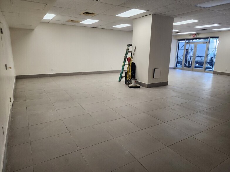 More Photos Of 272 Marcus Garvey Blvd, Brooklyn Office For Lease