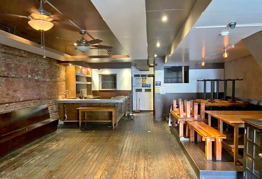 More Photos Of 95 2nd Ave, New York Apartments For Lease