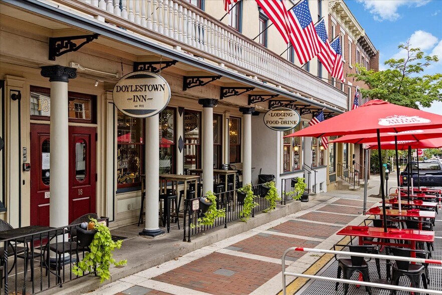 More Photos Of 152 N Main St, Doylestown Medical For Lease